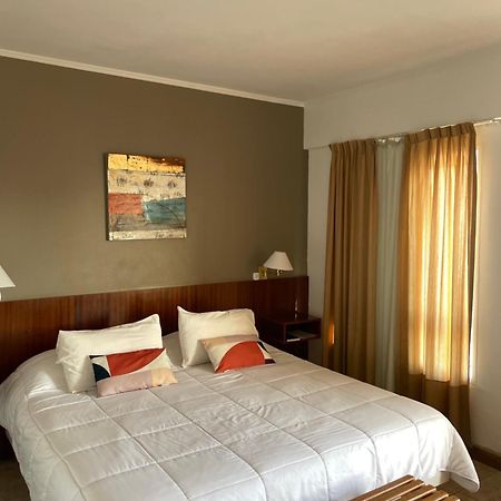 Julio Cesar Hotel Posadas Ngoại thất bức ảnh